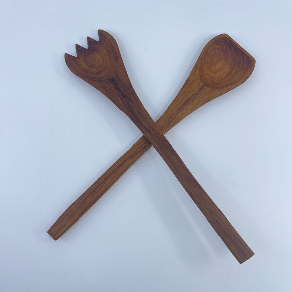 vintage handcrafted teak salad bowls set of 8 and serving utensils - Picture 4 of 5
